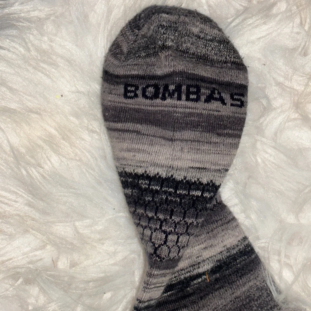 Bombas Black and Gray Patterned Socks. EUC